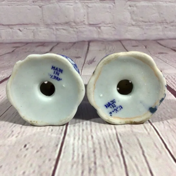Vintage Blue and White Phoenix Porcelain Salt and Pepper Shaker Pair - Japan - Picture 8 of 8